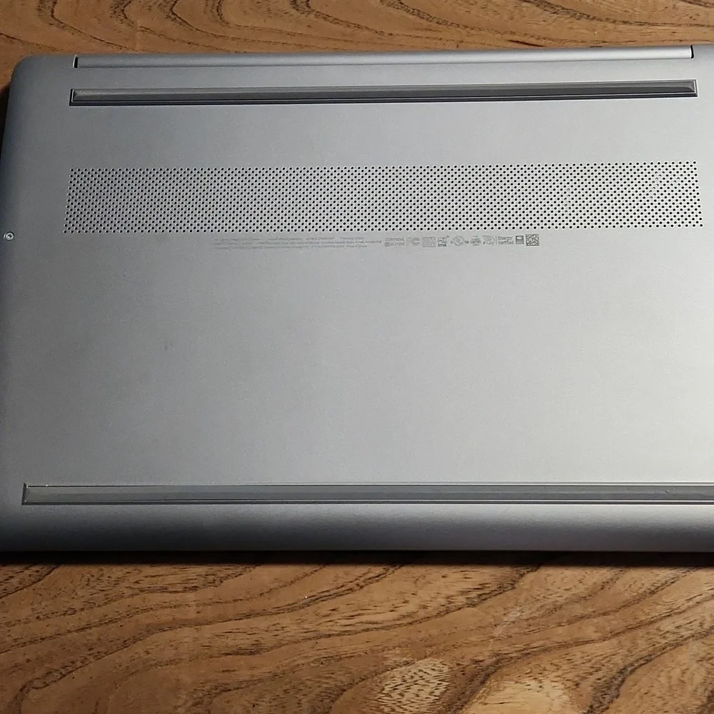 HP Laptop - Picture 5 of 6